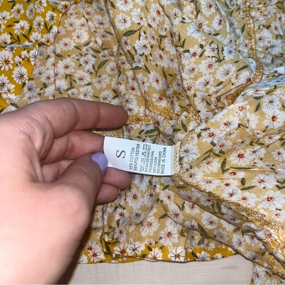 Floral Ruffle Skirt Size Small with adjustable waist - Picture 4 of 4